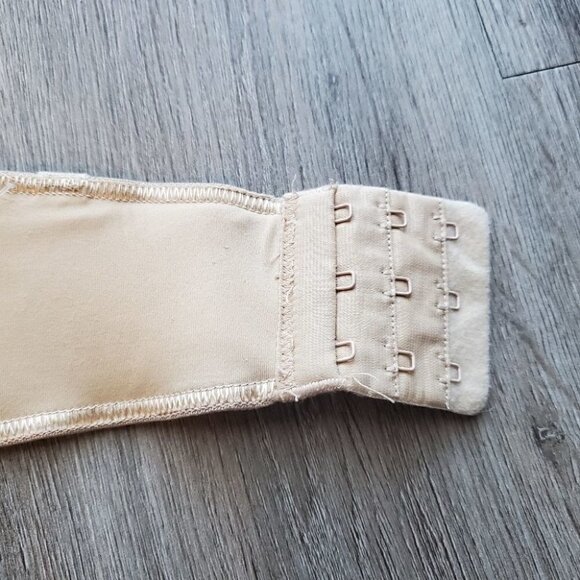 Strapless Bra - Picture 10 of 10